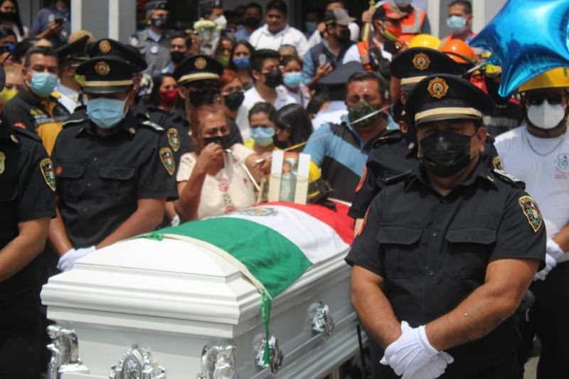 Sentido adiós dan fortinenses a bomberos fallecidos en accidente