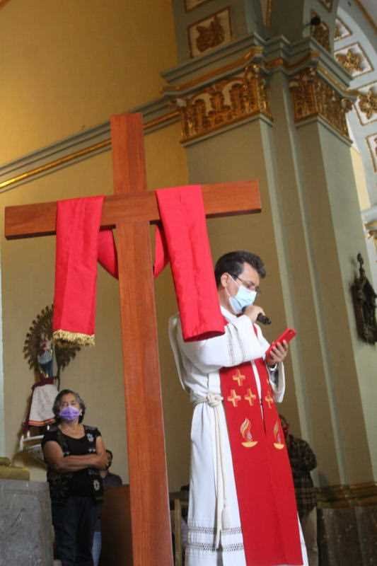 Recuerdan con Viacrucis, pasión y muerte de Jesucristo