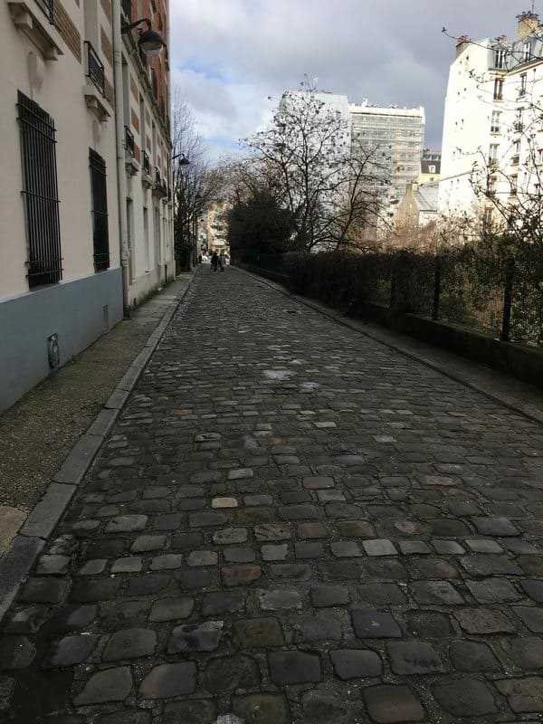 Un callejoncito en París