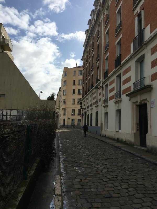 Un callejoncito en París