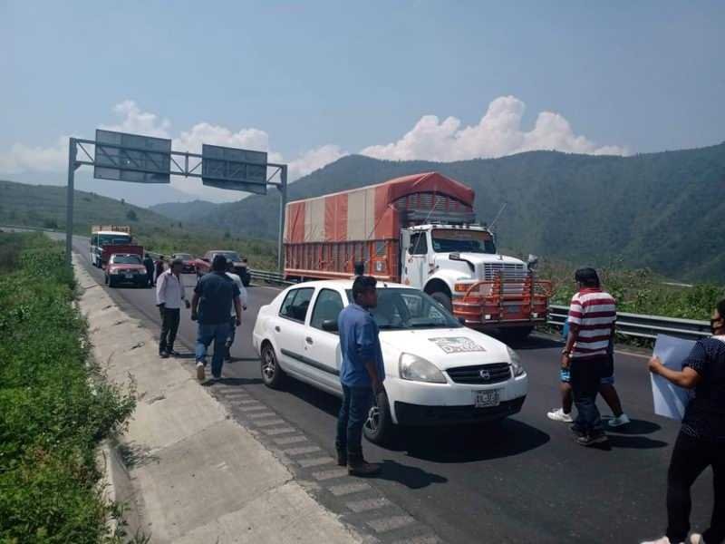 Se manifiestan maltrátenses por detención de vecinos