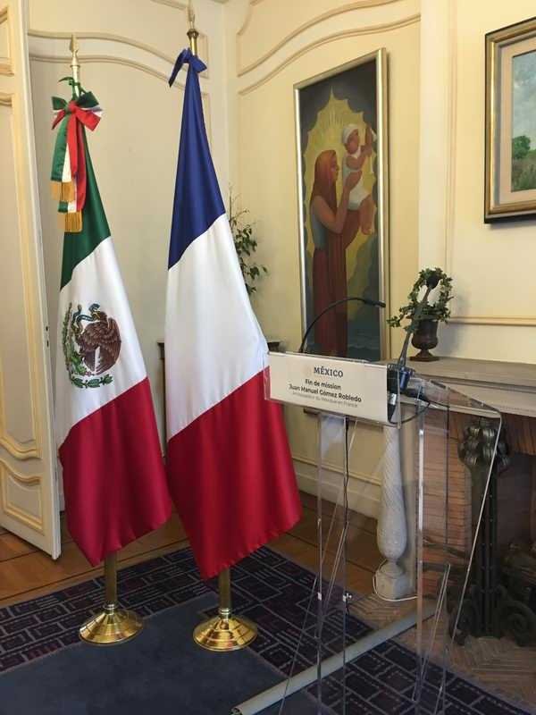 Adiós, señor embajador