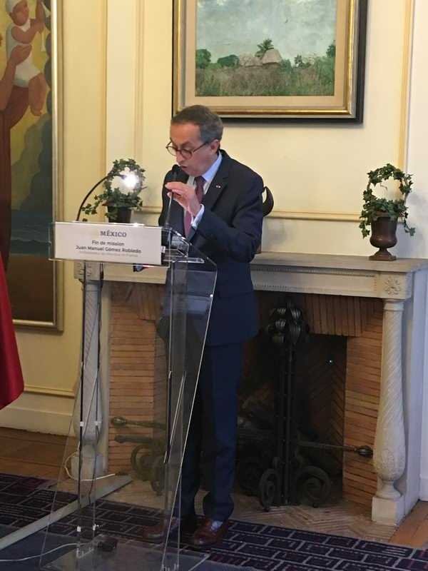 Adiós, señor embajador