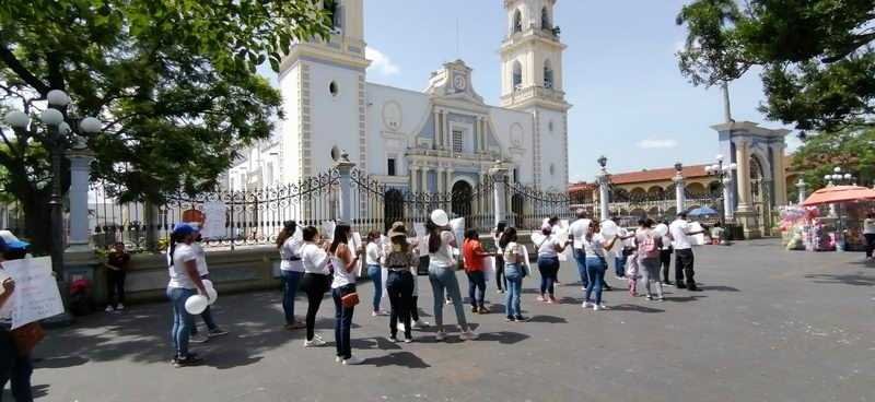 Marchan vecinos de La Patrona; exigen castigo a los homicidas de dos menores