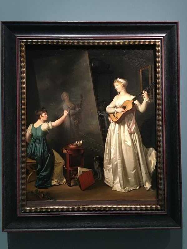 Una exposición muy femenina