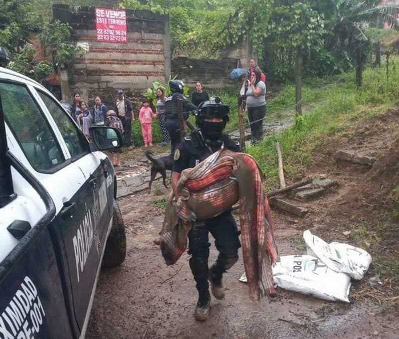Mueren siete en Xalapa por huracán Grace; 6 eran niños y 3 más están desaparecidas