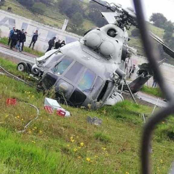 Desploma helicóptero donde viajaba Eric Cisneros; herido pero estable afirma Cuitláhuac