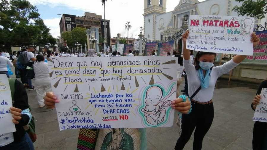 Aborto, crimen que más daño causa a la humanidad: grupos Pro Vida