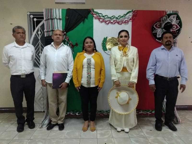 Transmiten ceremonia del Grito de Independencia en Ixhuatlán del Café