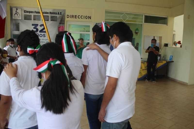 Niños conmemoran en Ciegos Fundación Roma el Grito de Independencia