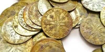 Gold coin - Coin