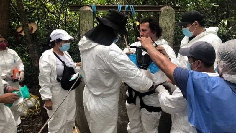 Recuperan 20 cuerpos en el fondo de un pozo artesiano en Omealca