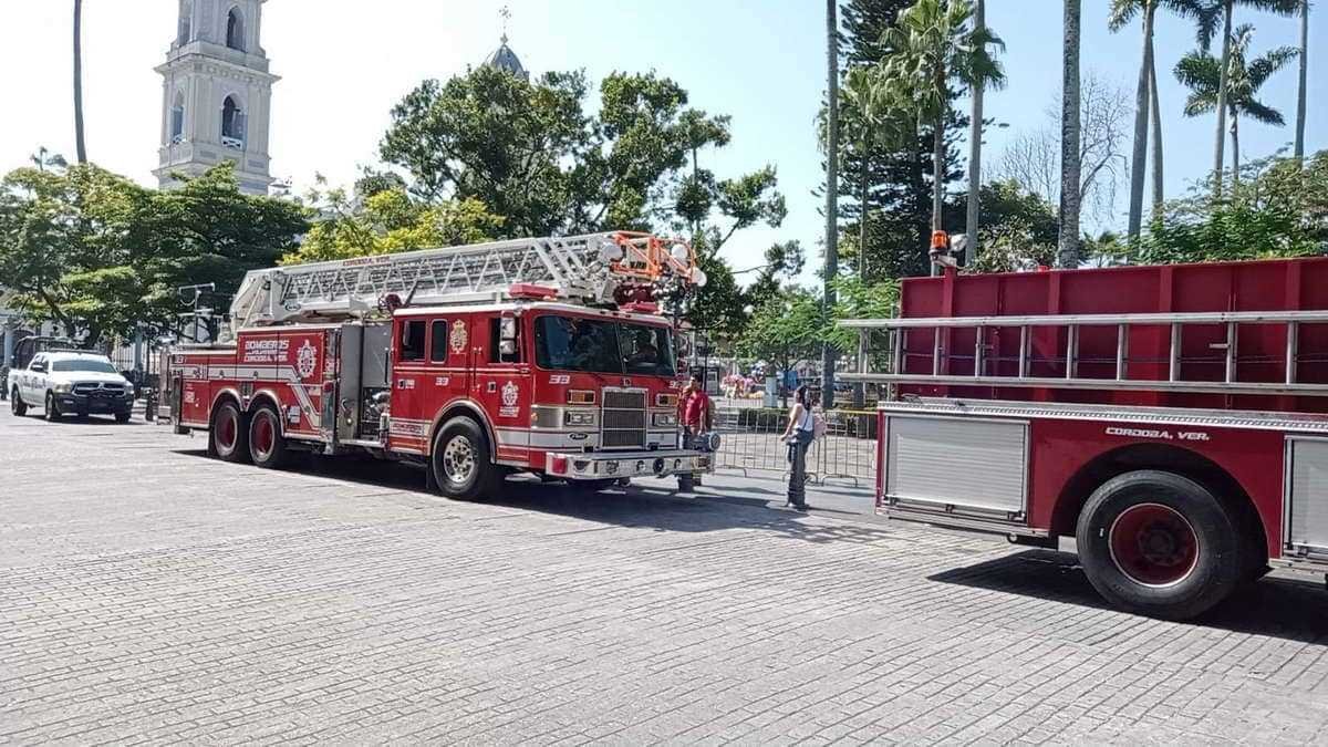 El cura bombero Oscar F. Martínez Limón, testimonio de fe y labor humanitaria