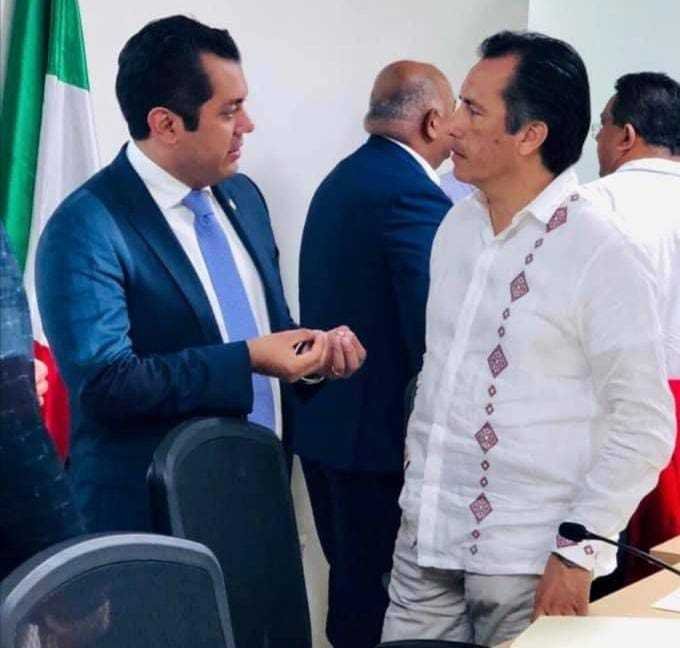 ¡ Y LO SUBIÓ AL RING ¡