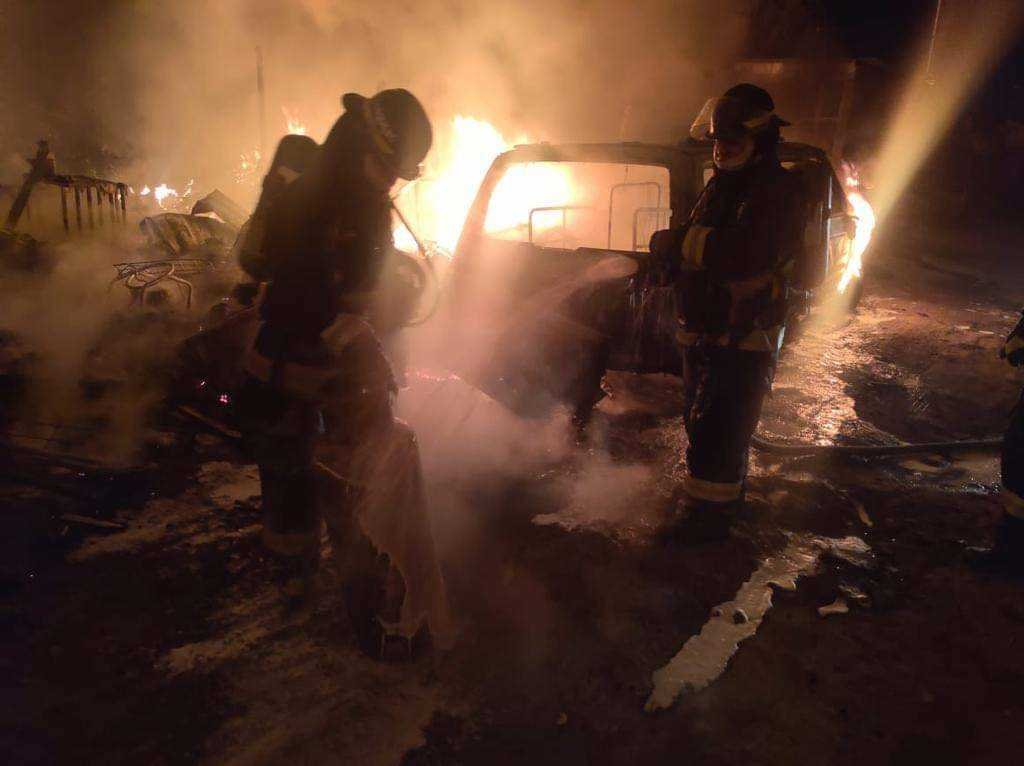 Evacuación salva a cientos por explosión en Xochimehuacan, Puebla