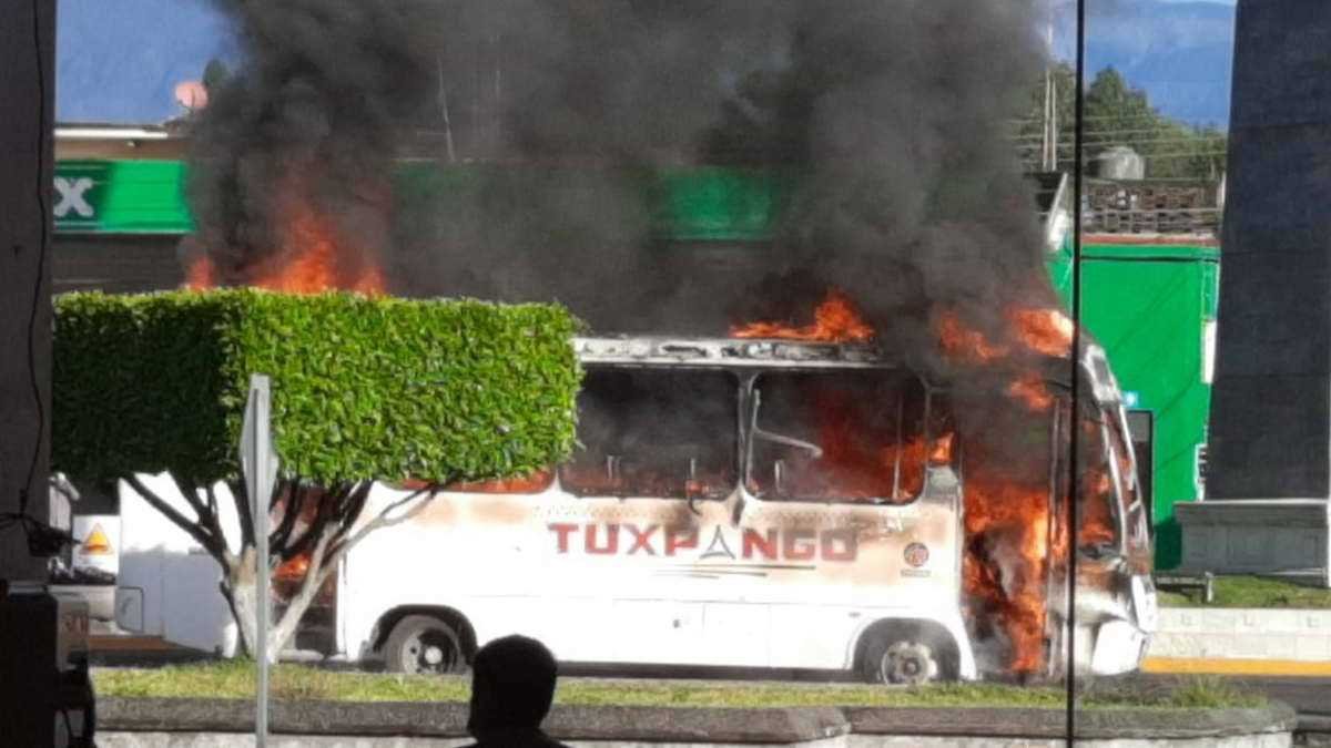 Se incendia autobús de pasaje en Orizaba