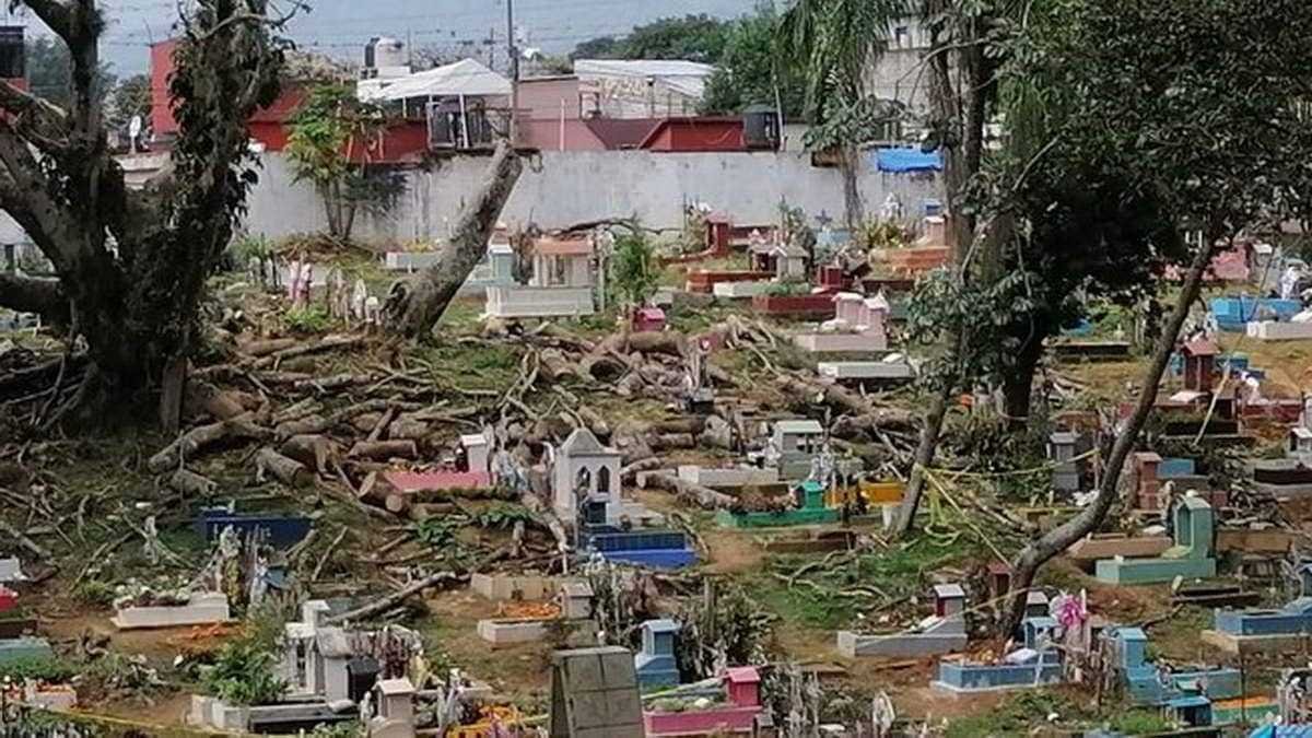 Miles acuden a camposantos a honrar a sus muertos; mañana termina “puente”