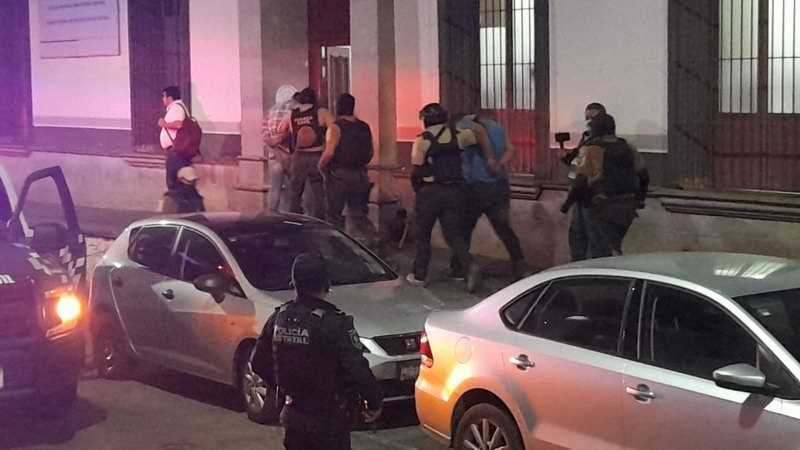 Presentan en Fiscalía Regional a hijo de diputado; el legislador enviado a Xalapa