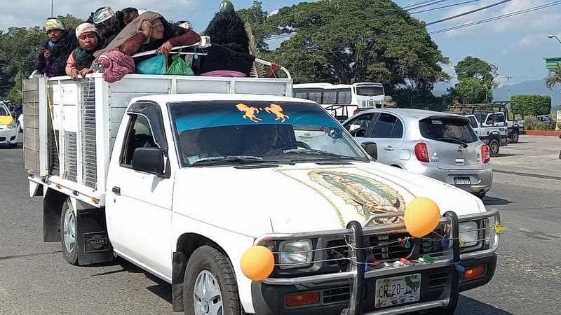Peregrinos un peligro en carreteras