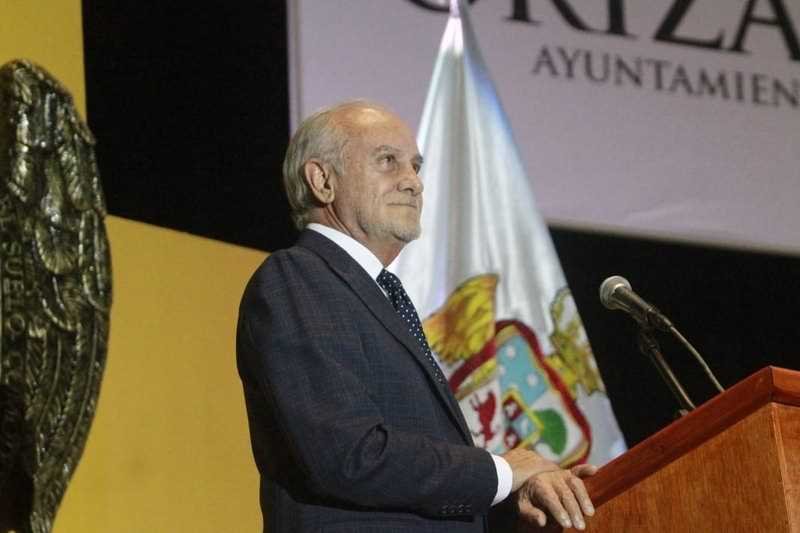 Rinde protesta Juan Manuel Diez como alcalde de Orizaba