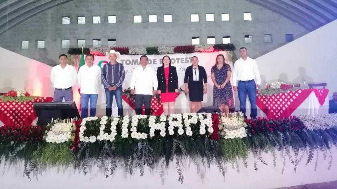 Juan Manuel Torres Camacho rinde protesta como presidente municipal de Cuichapa