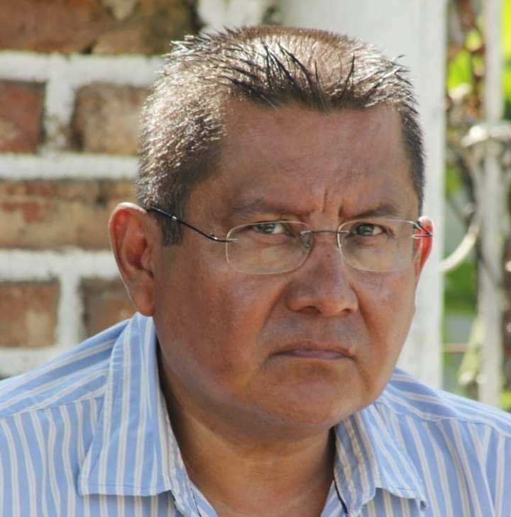 Asesinan a ex candidato Raul Castillo en un lavado de autos en Yanga