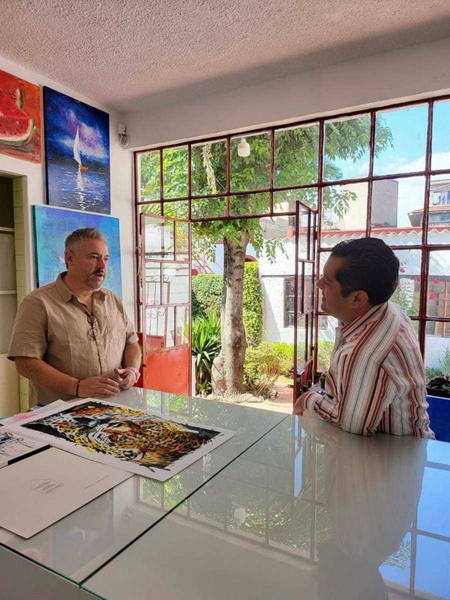 Dos minatitlecos en alegre encuentro dominical; Sergio Gutiérrez y Pedro Trueba