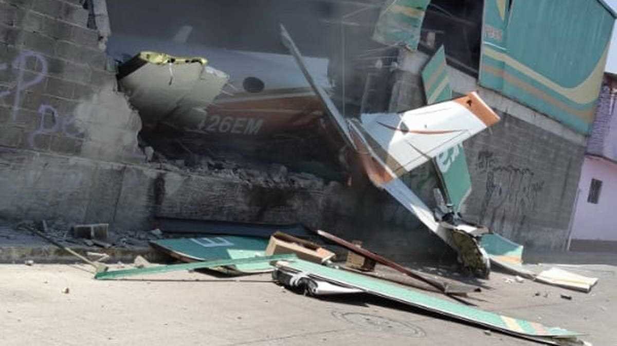 Avionetazo en Temixco deja 3 muertos y 4 heridos