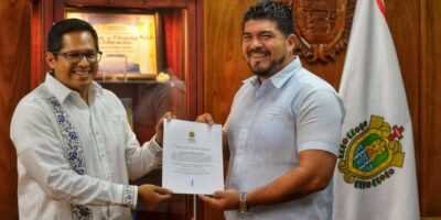 Zenyazen Escobar entrega nombramiento