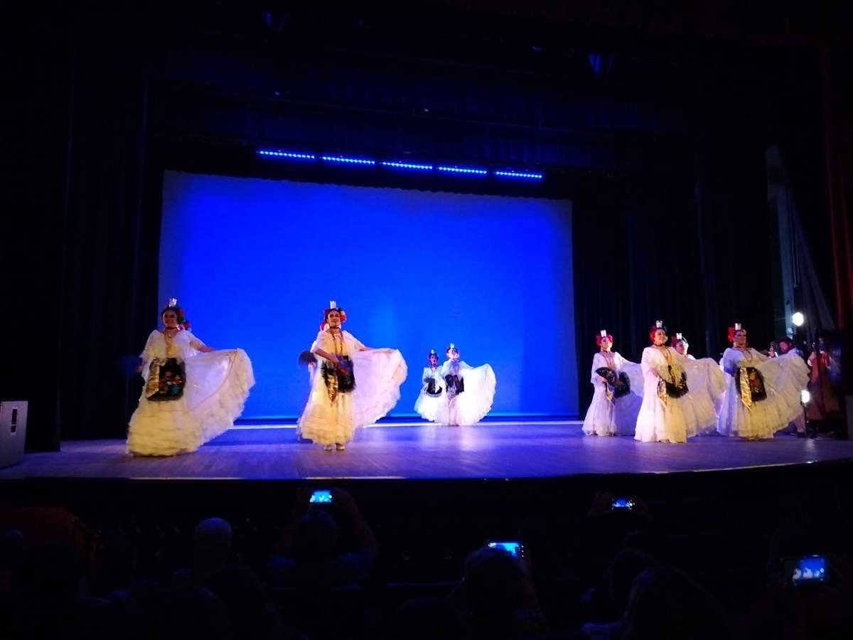 Ballet Folklórico de Orizaba festeja su 35 aniversario