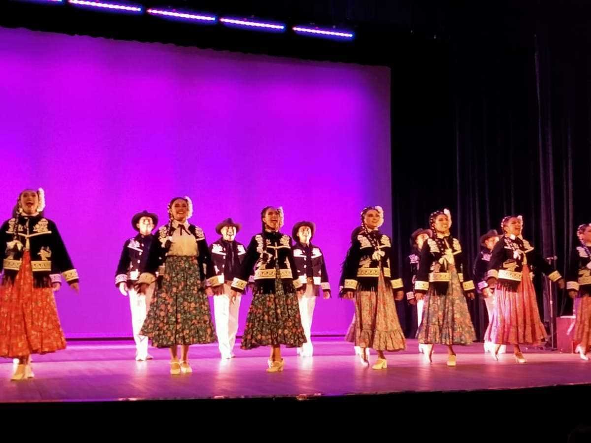 Ballet Folklórico de Orizaba festeja su 35 aniversario