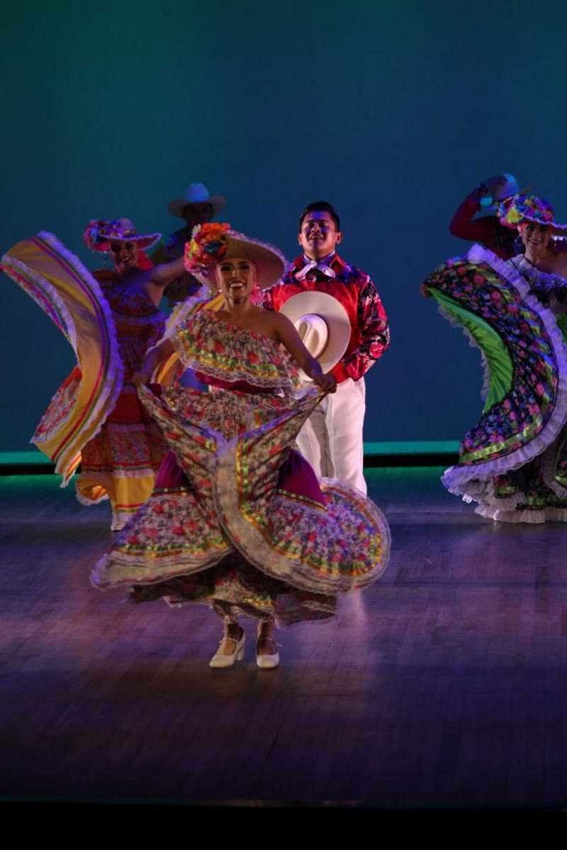 Ballet Folklórico de Orizaba festeja su 35 aniversario
