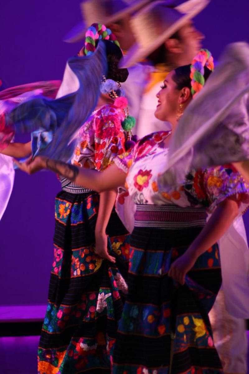 Ballet Folklórico de Orizaba festeja su 35 aniversario
