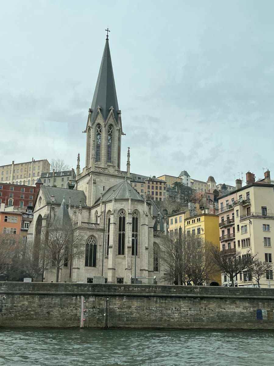 La catedral de Saint-Jean en Lyon