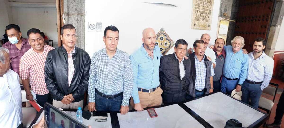 Alza al pasaje de autobuses exigen transportistas: Tress Zilli