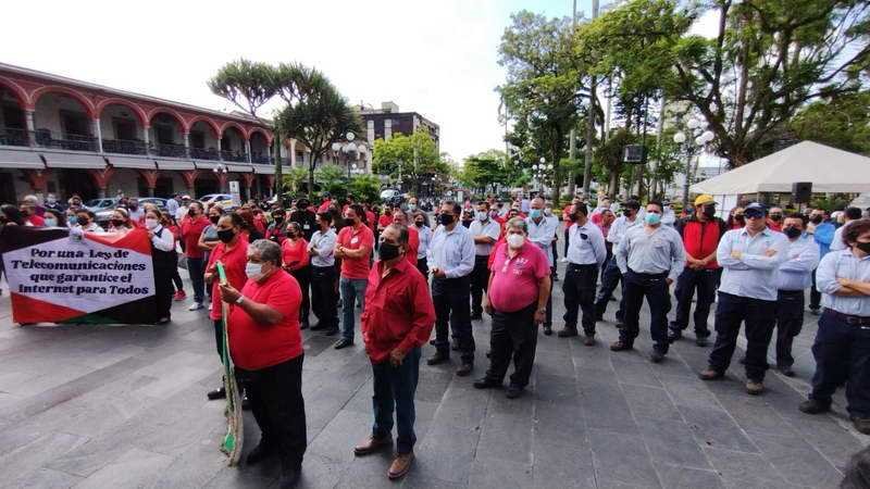Telefonistas anuncian huelga para defender contrato colectivo laboral