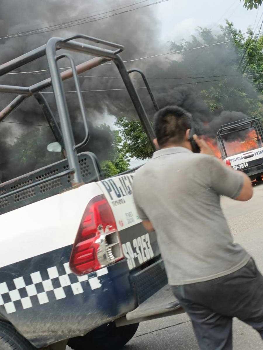 Incendian patrullas de Seguridad Pública en Coatzacoalcos