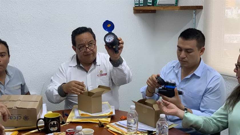 Renueva Hidrosistema en Córdoba 3,700 micromedidores