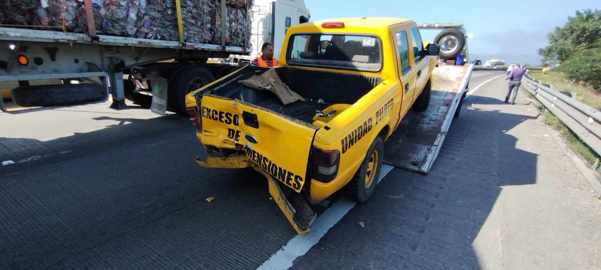 Choque en libramiento de Córdoba deja daños materiales