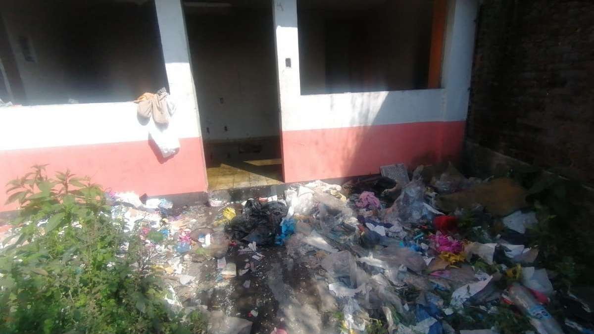 Por movilización de incendio en Los Arcos, choca autobús contra automóvil