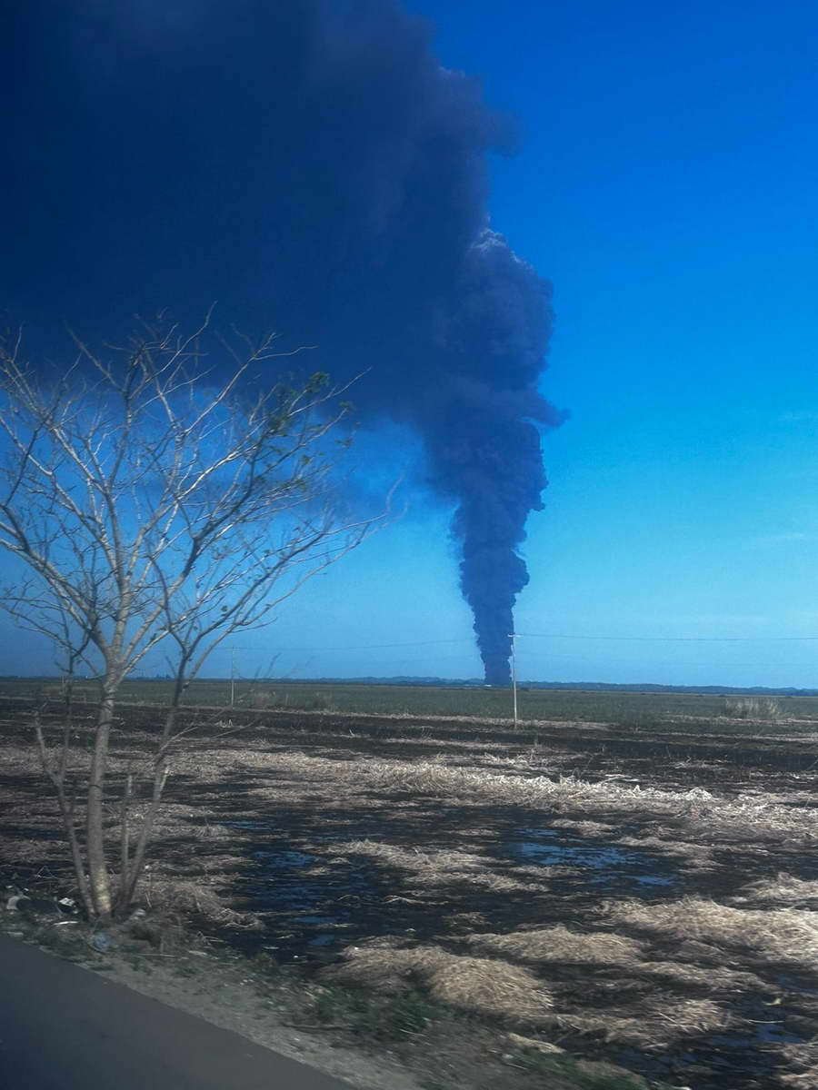 Explosión e incendio en refinería de Minatitlán; 5 heridos graves