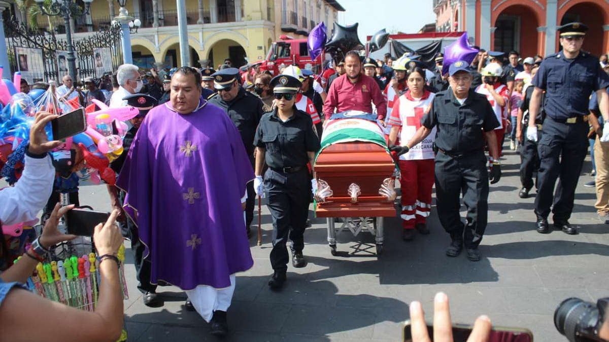 Despiden con honores a la primera bombera de Córdoba y socorrista de Cruz Roja