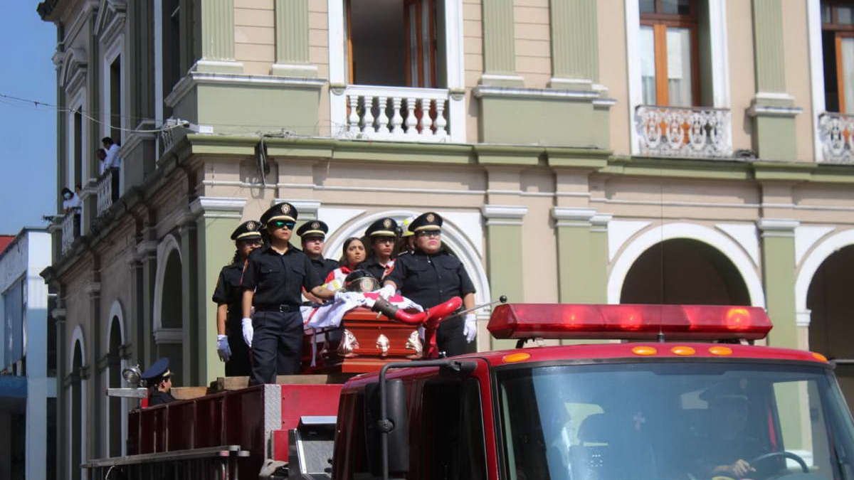 Despiden con honores a la primera bombera de Córdoba y socorrista de Cruz Roja
