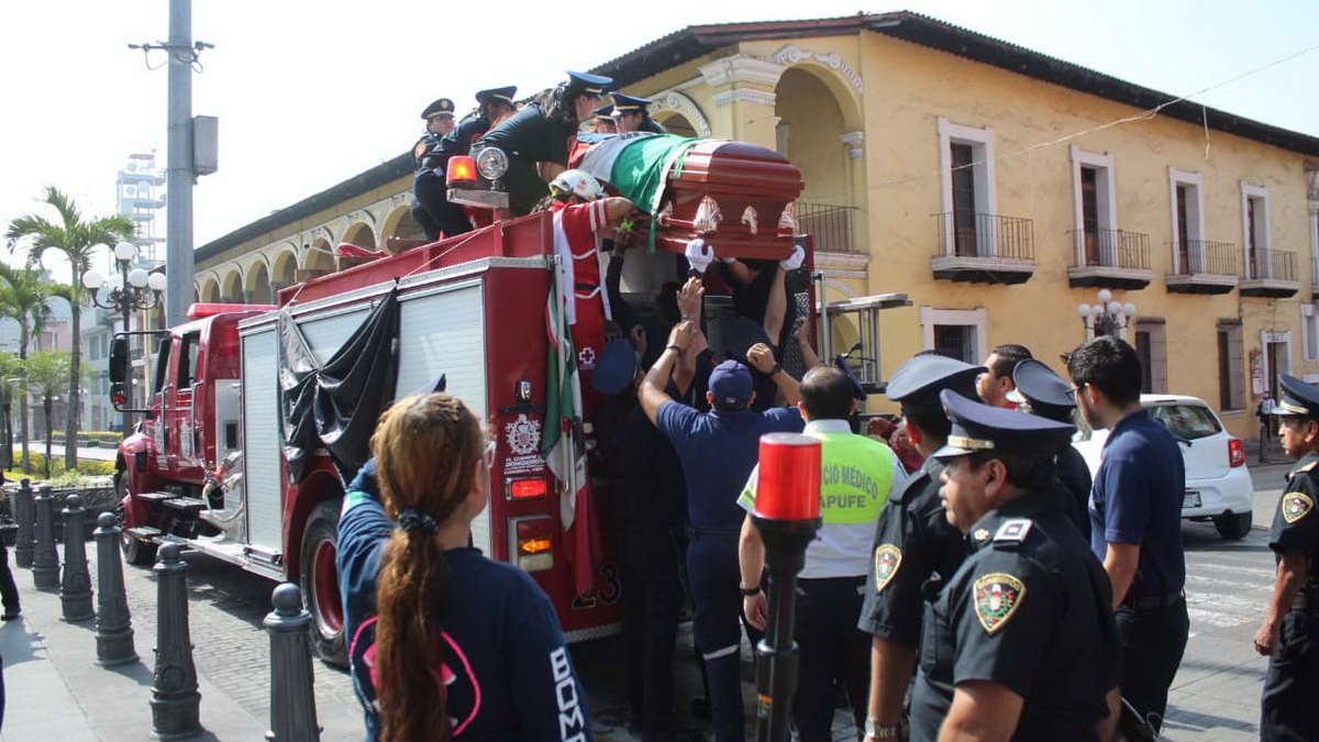 Despiden con honores a la primera bombera de Córdoba y socorrista de Cruz Roja