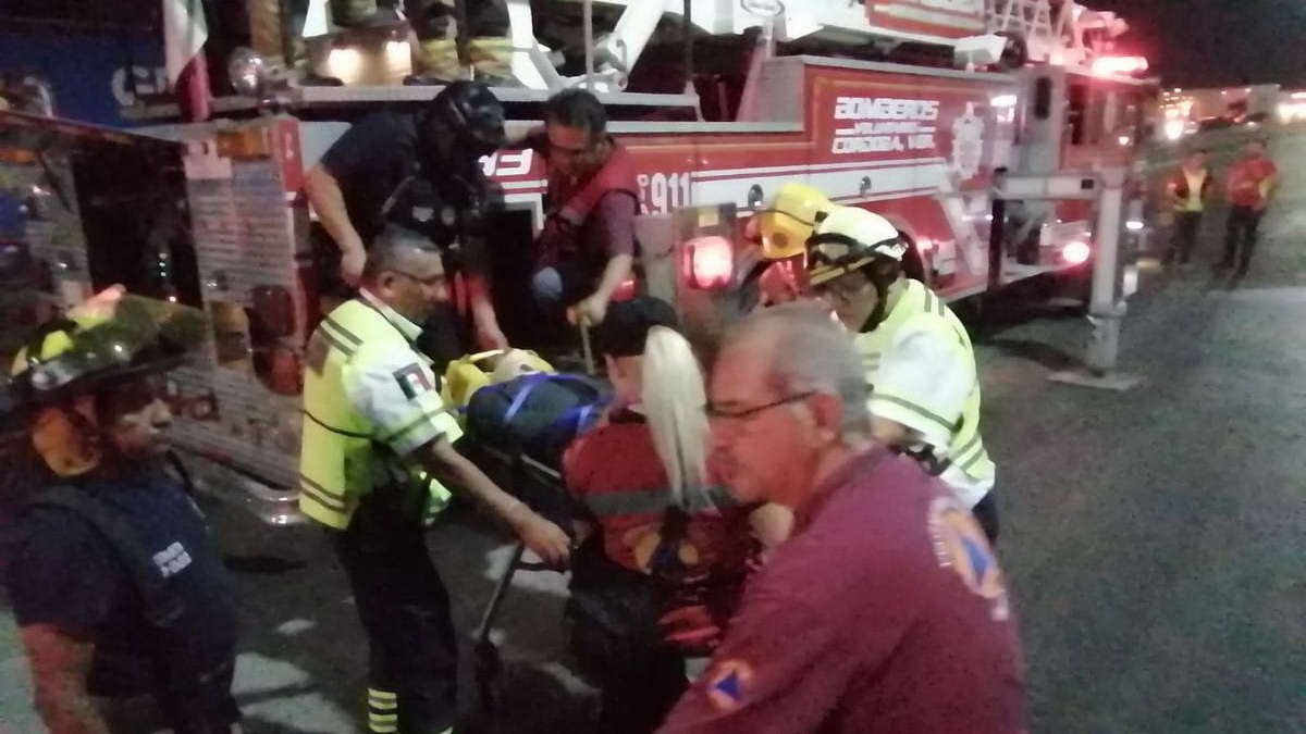 Intenta suicidarse en Fortín; bomberos y socorristas lo salvan