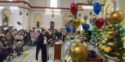 Catolicos Honran Al Santo Nino De Las Suertes En San Sebastian