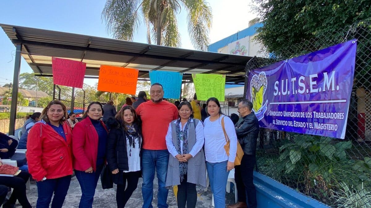 Docentes Toman Escuelas De Cordoba Fortin Y Amatlan