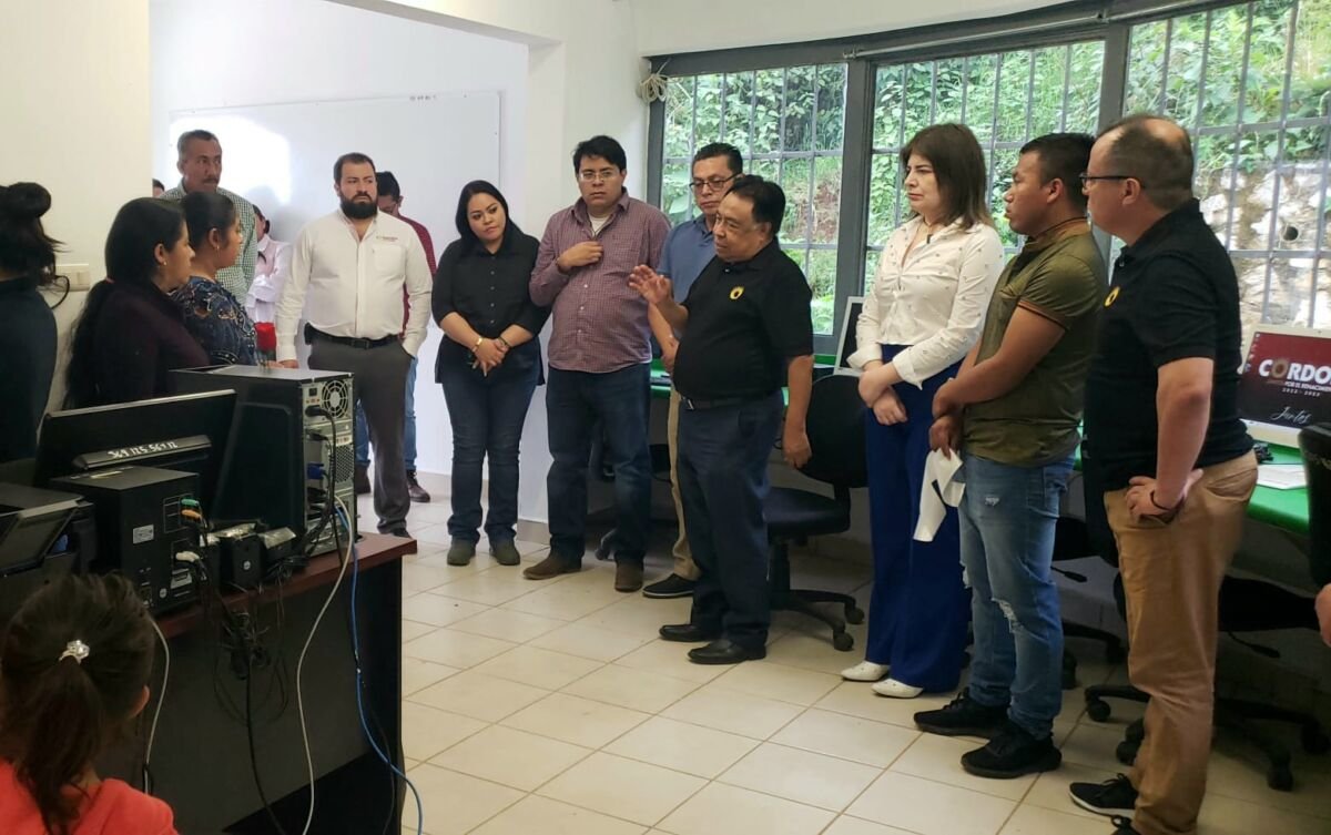 El Renacimiento De Cordoba Incluye Conectar A La Zona Rural Con El Mundo Via Internet Juan Martinez 3
