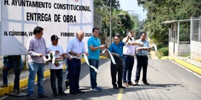 Entrega Alcalde Obra De Rehabilitacion Con Pavimento Asfaltico En La Colonia Agricola 4