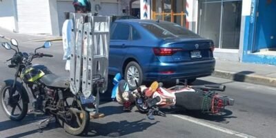 Motociclista Choca Por Alcance Contra Auto